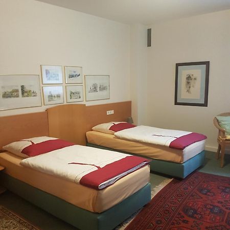 Gaestehaus Krefeld Uerdingen Exterior foto